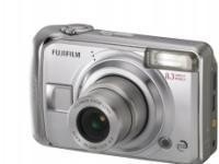 FUJI A820 Digital camera 83 Mega Pixels 4x Optical Zoom 25quot Display Silver