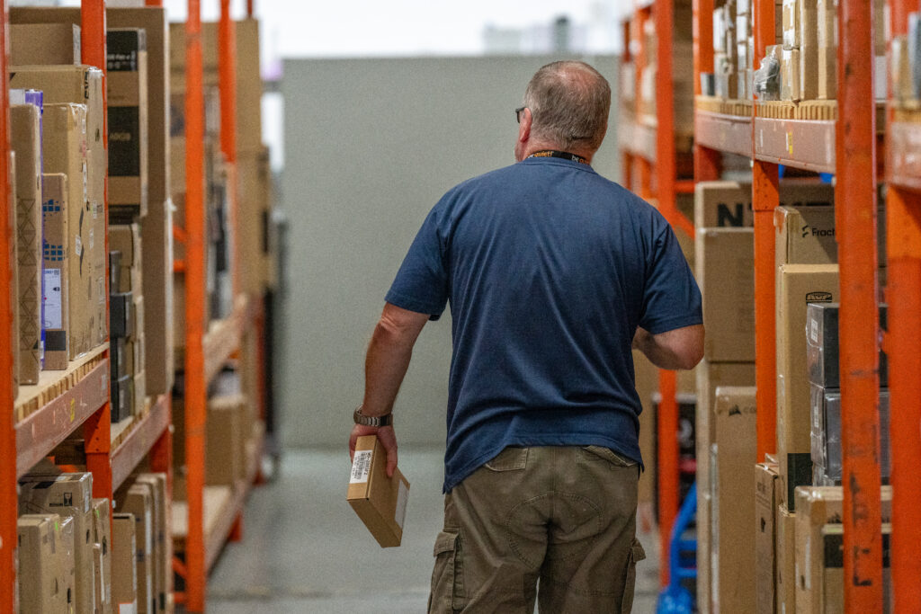 Device Fulfilment, Shipping &amp; Home Delivery